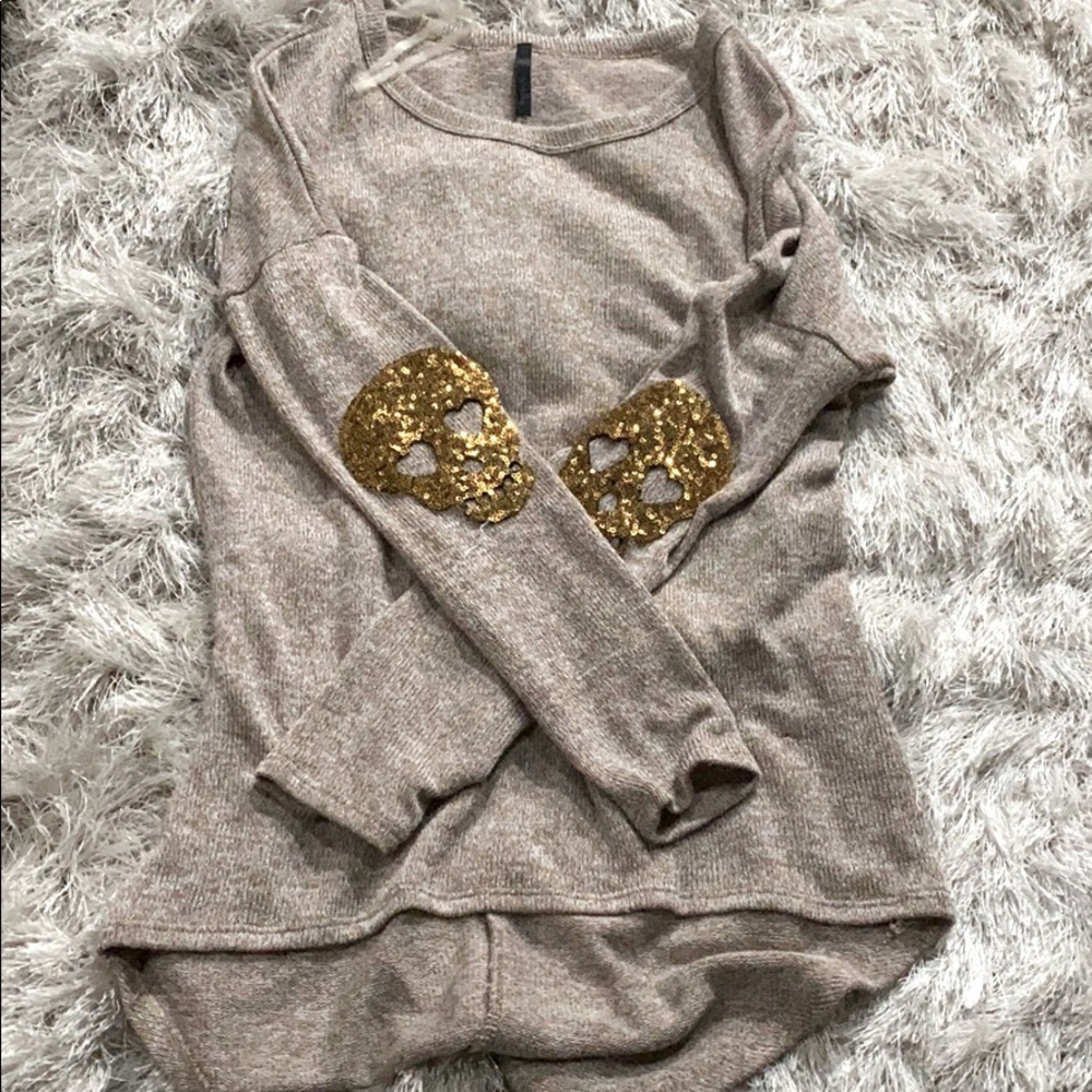 Skull sweater